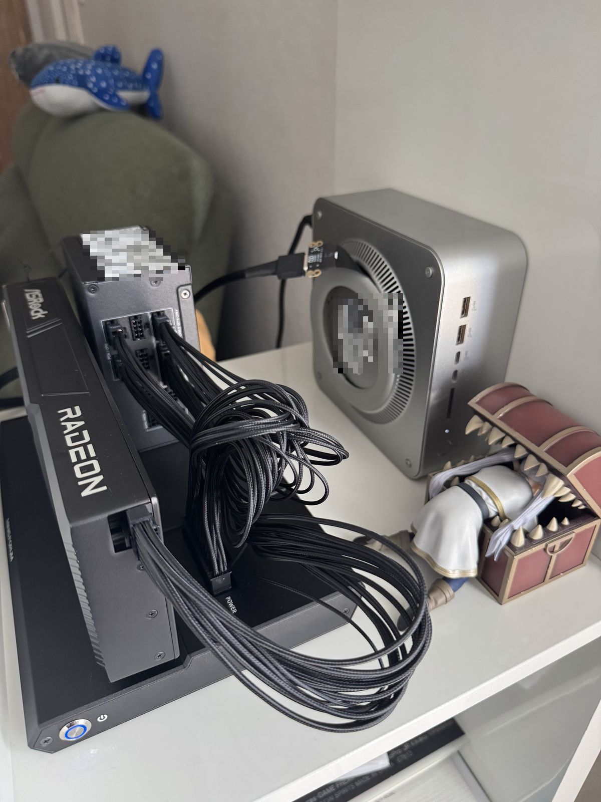 Ryzen AI Max 395+ / Radeon PRO R9700 lab - Martin Mielke rig photo